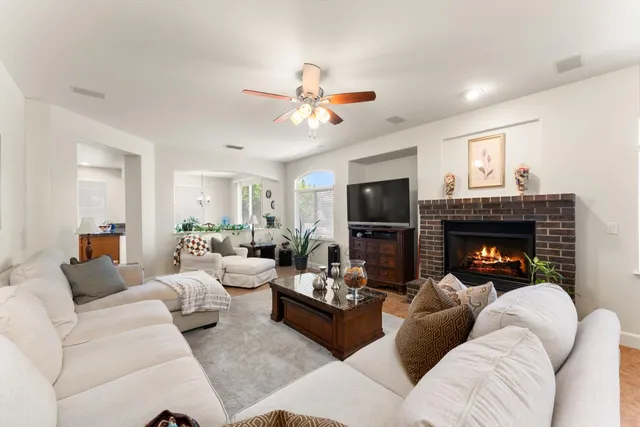 $799,000 | 301 Vista Creek Circle, Sacramento, CA 95835