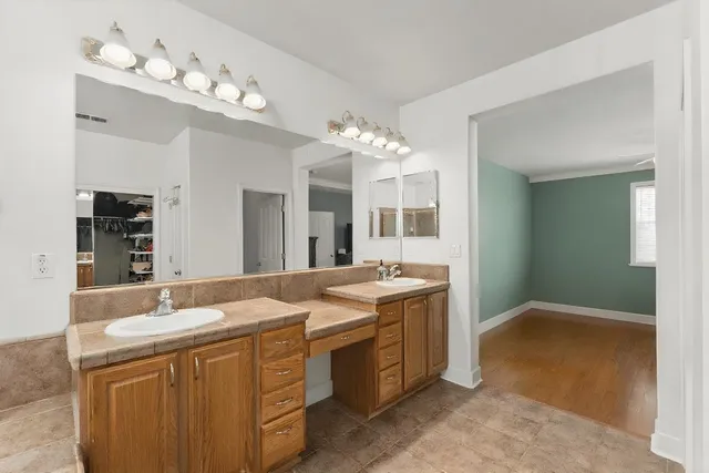 $799,000 | 301 Vista Creek Circle, Sacramento, CA 95835