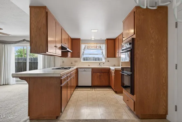 $799,000 | 240 Gorrion Avenue, Ventura, CA 93004