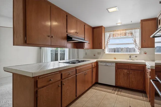 $799,000 | 240 Gorrion Avenue, Ventura, CA 93004