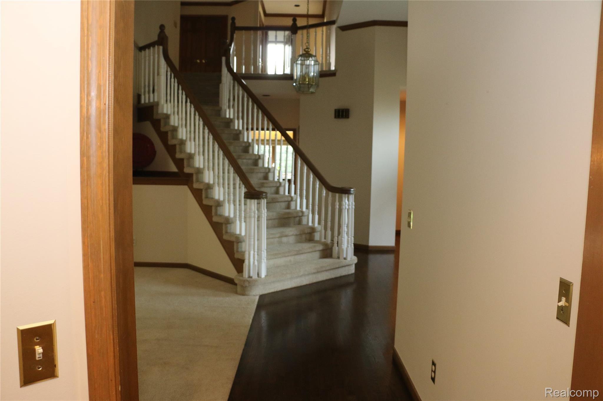 3660 Edinborough Drive Rochester, MI 48306 - Photo 54 of 68 Staircase to upstairs