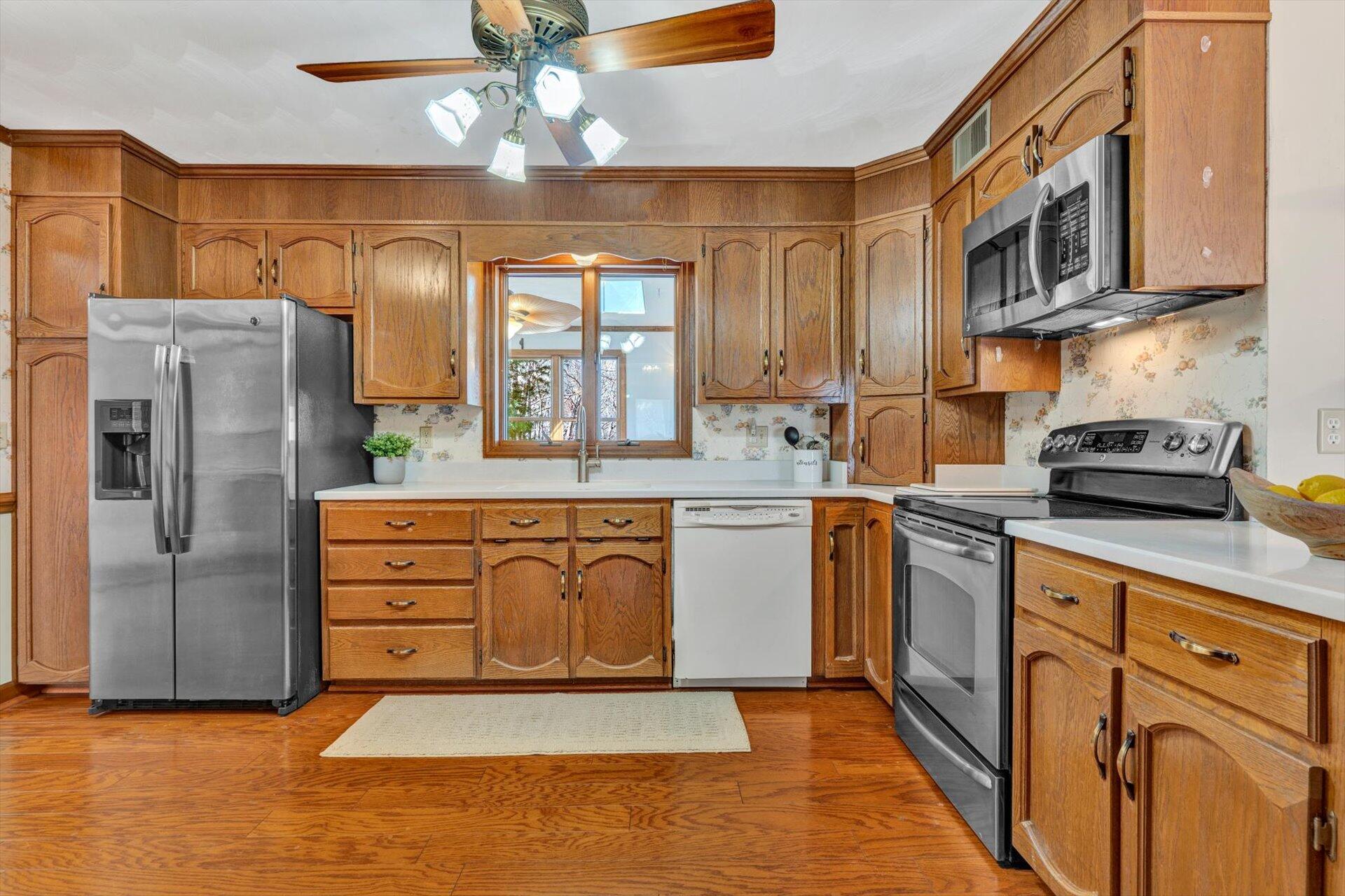 310 Timber Trail Lane Hardy, VA 24101 - Photo 18 of 47 Ample cabinetry