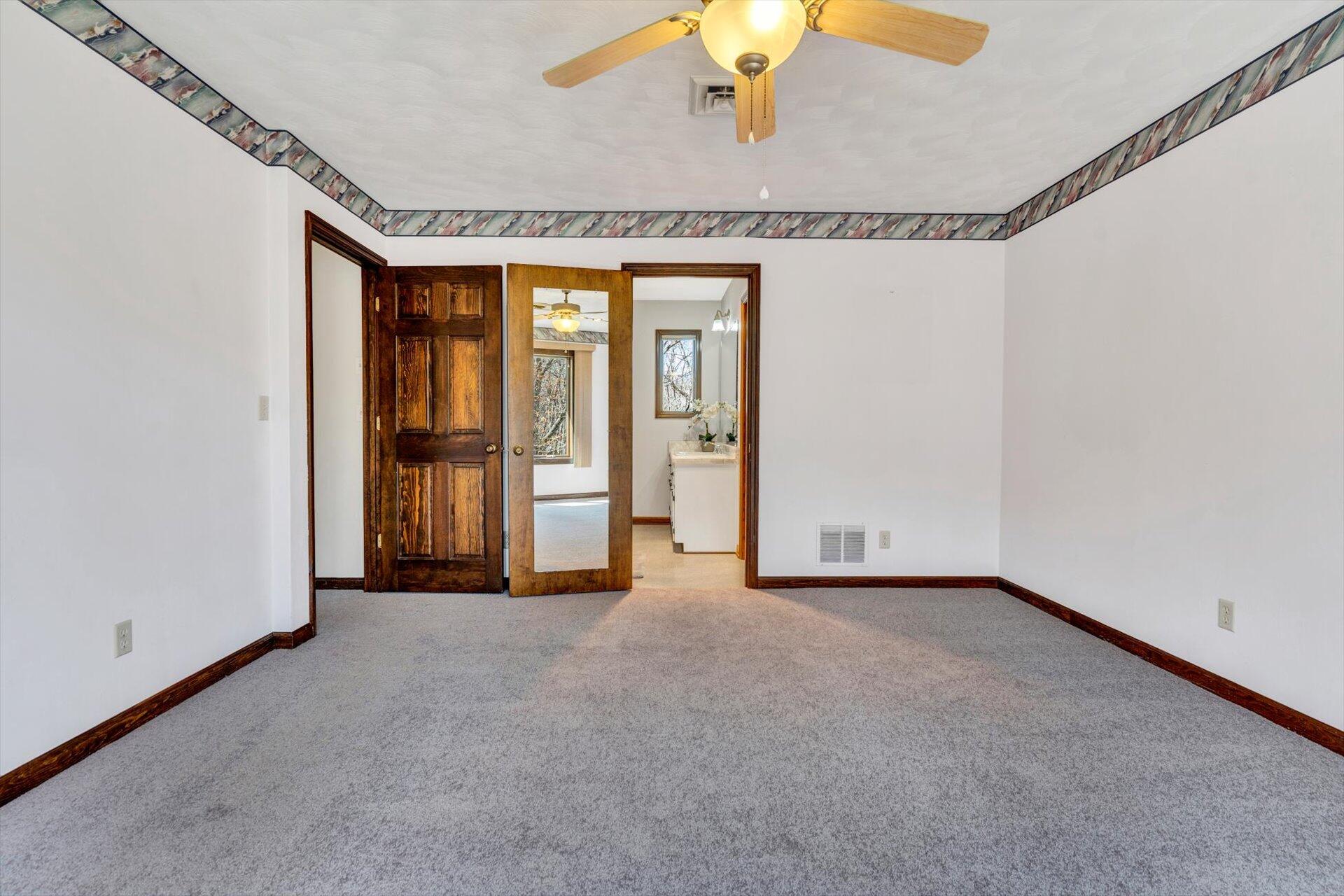 310 Timber Trail Lane Hardy, VA 24101 - Photo 28 of 47 Owner ensuite (NEW carpet)
