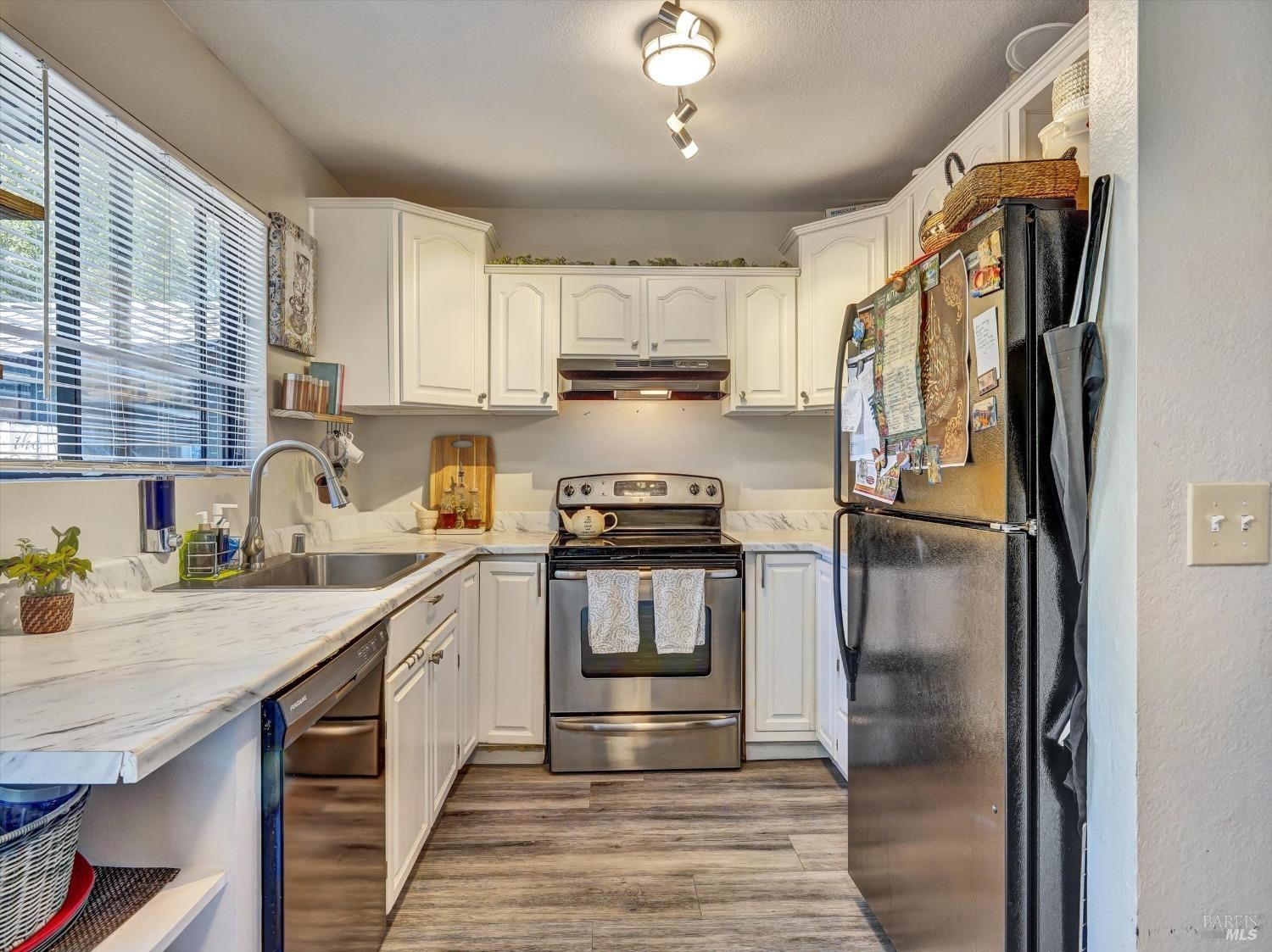 293 College View Drive Rohnert Park, CA 94928 - Photo 1 of 1 Gallery Image 1