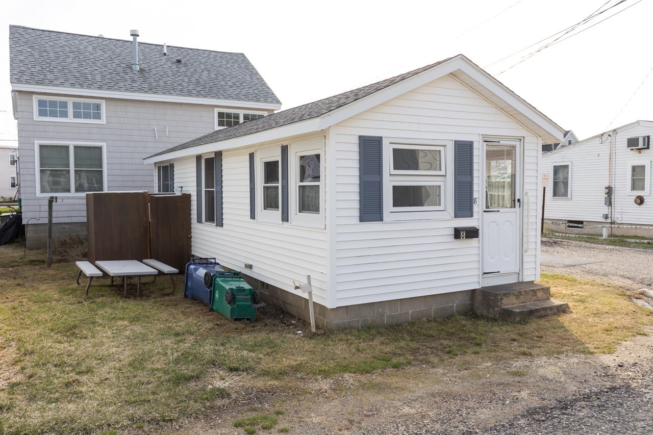 8 Chase Street Hampton, NH 03842 - Photo 2 of 30