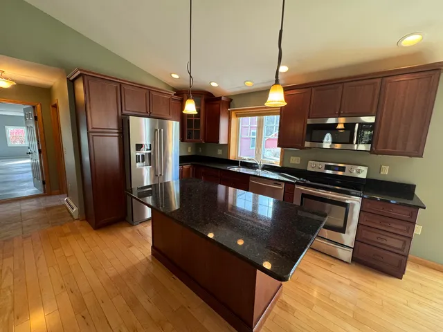 $1,199,000 | 5 Deer Run, Turner, ME 04282