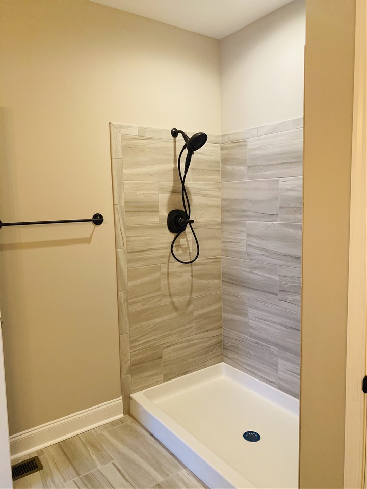 123 Overlook Road, Unit 4 Staunton, VA 24401 - Photo 10 of 20 Gallery Image 10