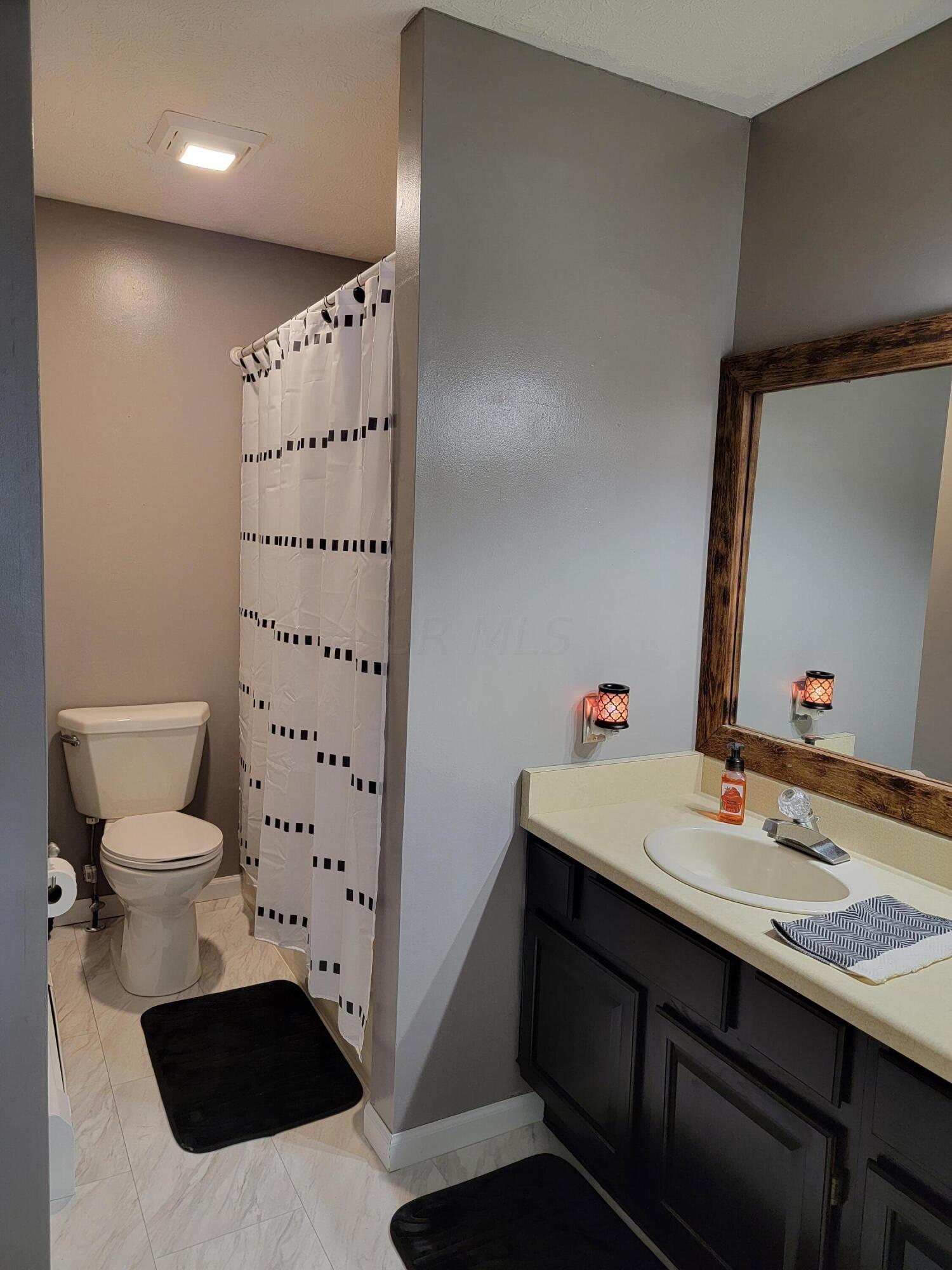 1382 Mutual Union Road South Cable, OH 43009 - Photo 13 of 25 OWNER BATH