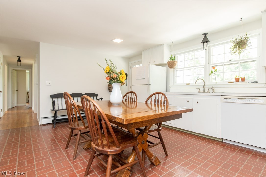1301 Bell Road Chagrin Falls, OH 44022 - Photo 11 of 34 Gallery Image 11
