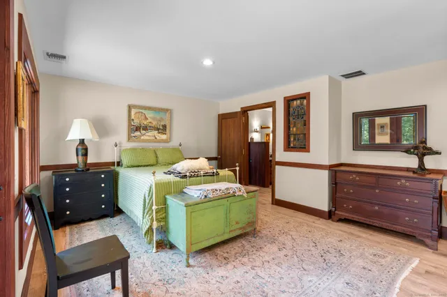 $5,500 | 28 Old Lane, Roxbury, CT 06783