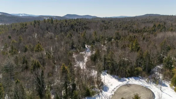 $90,000 | 17 Hummock Lane, Grantham, NH 03753