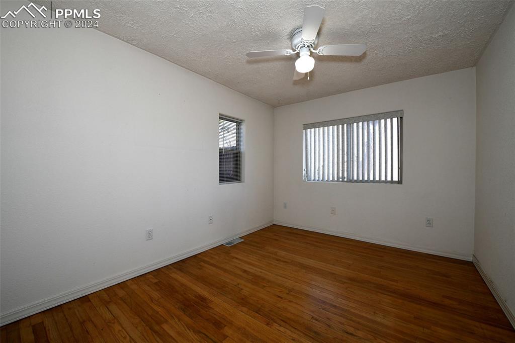 806 Prairie Road Colorado Springs, CO 80909 - Photo 11 of 21