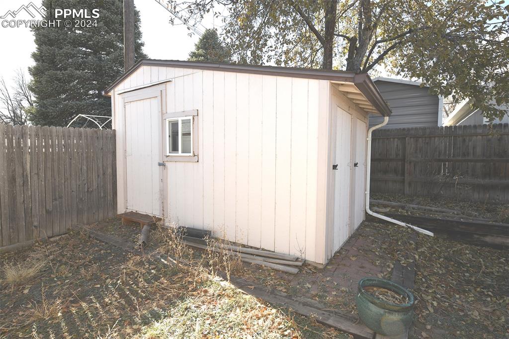 806 Prairie Road Colorado Springs, CO 80909 - Photo 19 of 21