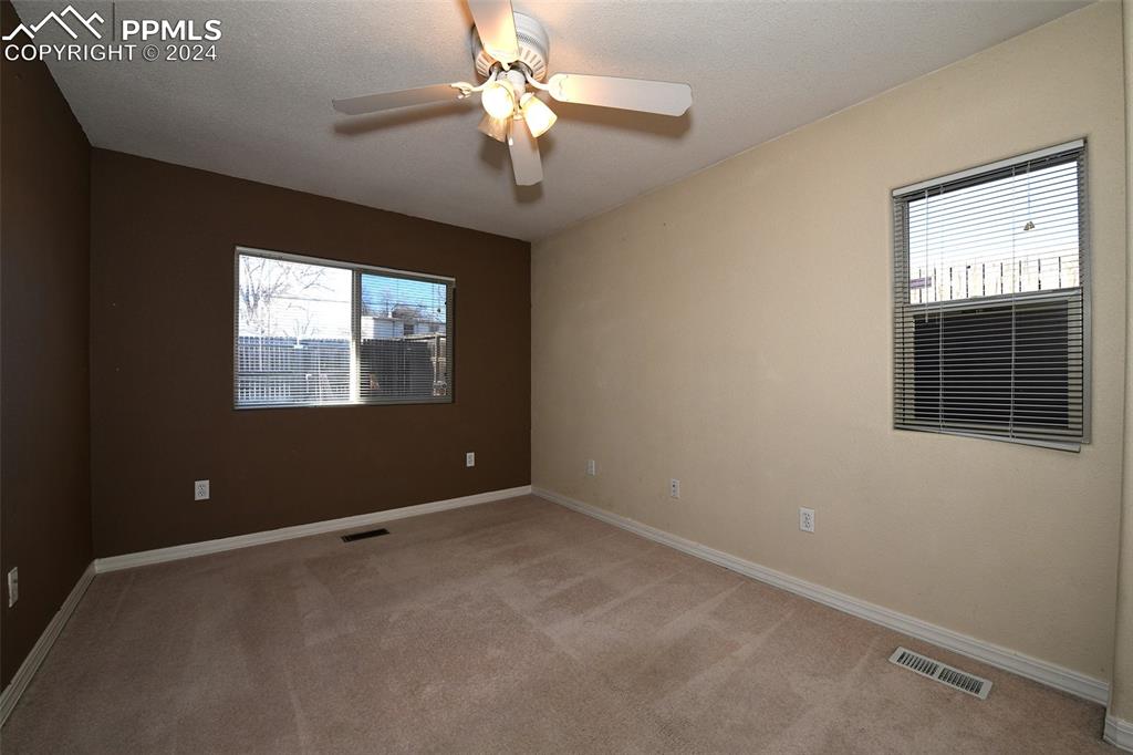 806 Prairie Road Colorado Springs, CO 80909 - Photo 8 of 21
