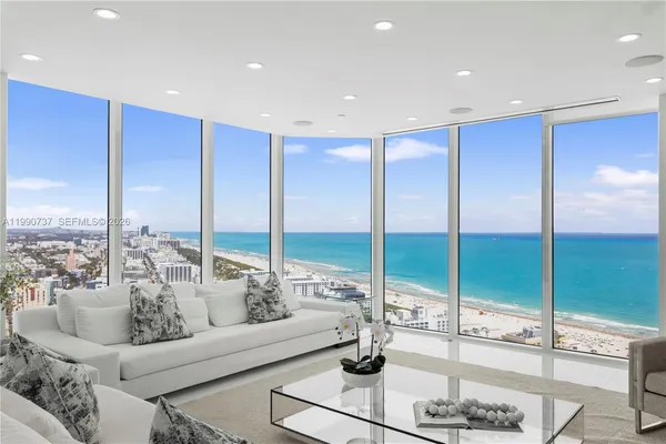 $7,995,000 | 300 South Pointe Drive, Unit 3405, Miami Beach, FL 33139