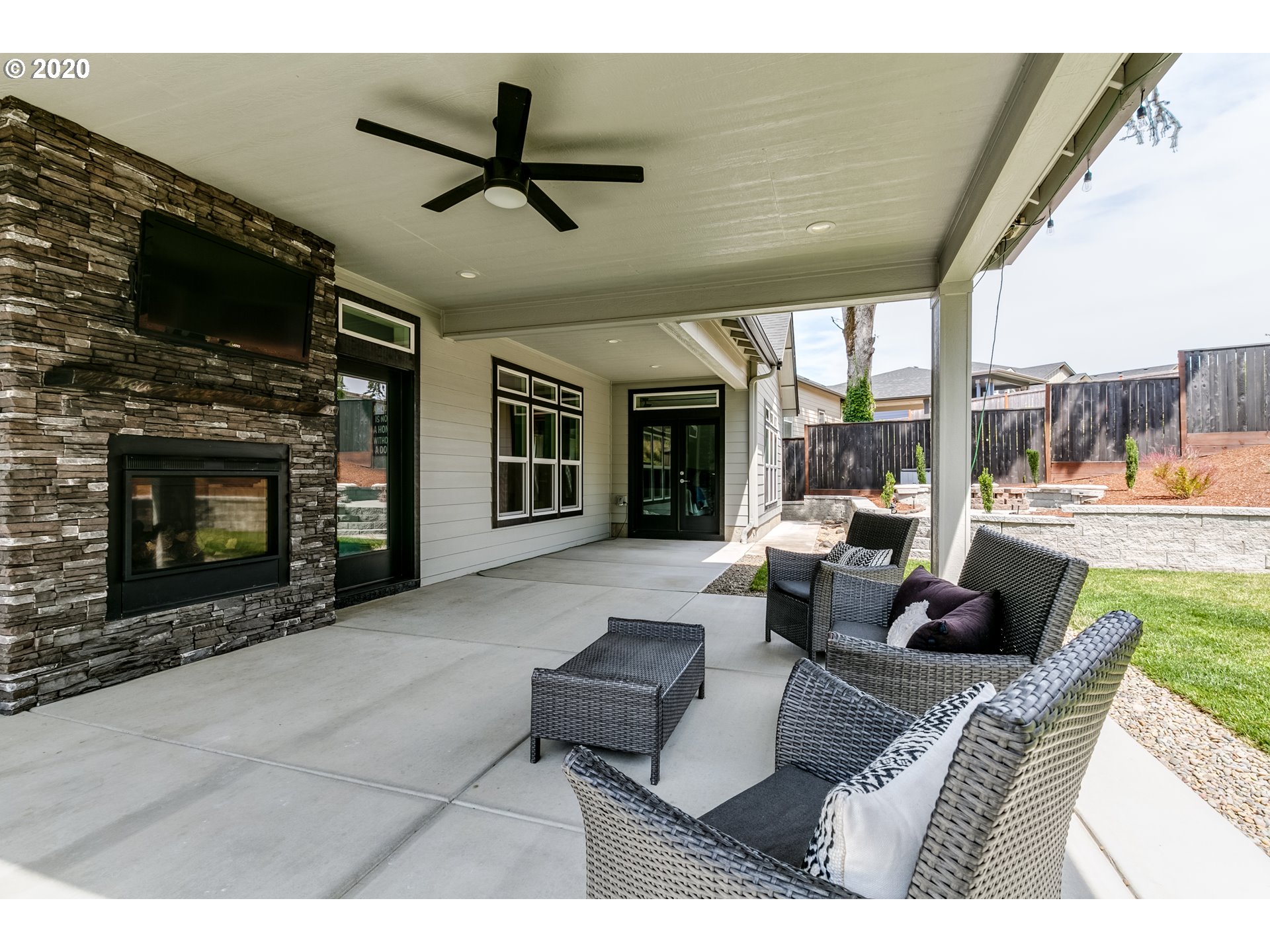 3655 Snowberry Road Eugene, OR 97403 - Photo 26 of 32 Covered Patio