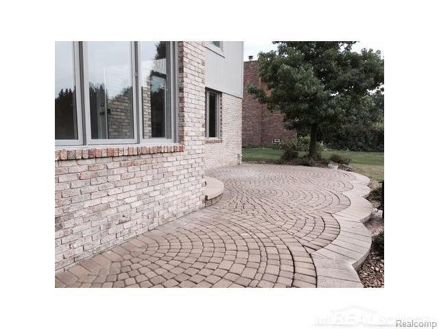 1091 Covington Pl Drive Rochester Hills, MI 48309 - Photo 15 of 16