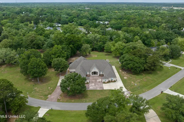 $925,000 | 7411 Woodland Drive, Pass Christian, MS 39571