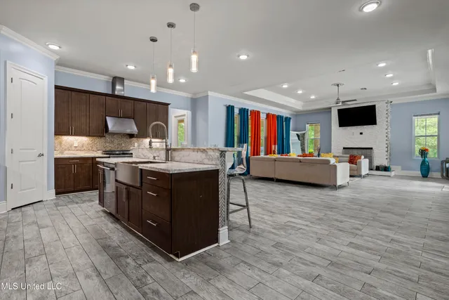 $925,000 | 7411 Woodland Drive, Pass Christian, MS 39571