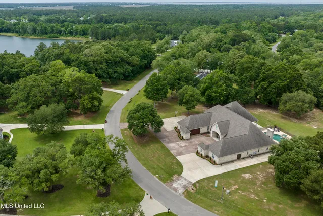 $925,000 | 7411 Woodland Drive, Pass Christian, MS 39571