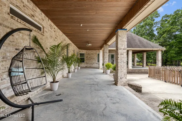 $925,000 | 7411 Woodland Drive, Pass Christian, MS 39571