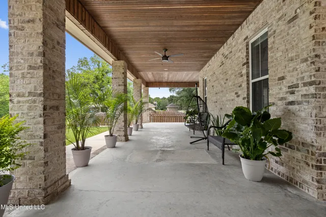 $925,000 | 7411 Woodland Drive, Pass Christian, MS 39571