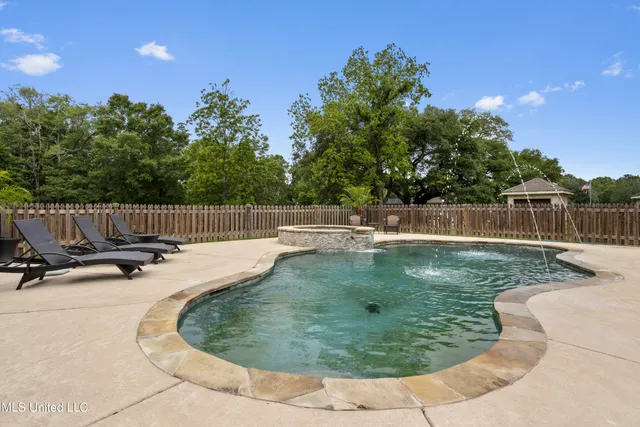 $925,000 | 7411 Woodland Drive, Pass Christian, MS 39571