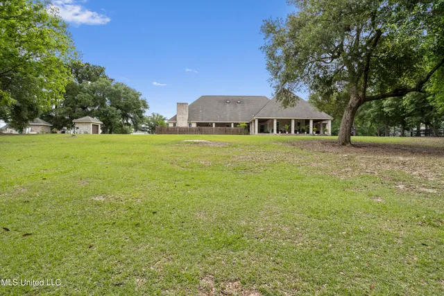$925,000 | 7411 Woodland Drive, Pass Christian, MS 39571