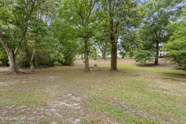 $925,000 | 7411 Woodland Drive, Pass Christian, MS 39571