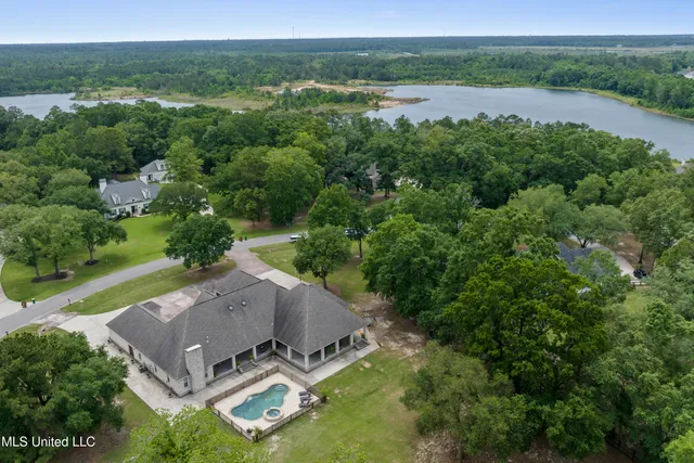 $925,000 | 7411 Woodland Drive, Pass Christian, MS 39571