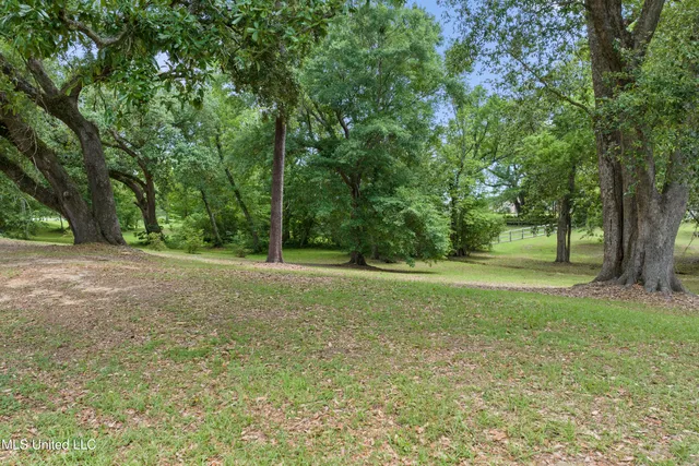 $925,000 | 7411 Woodland Drive, Pass Christian, MS 39571