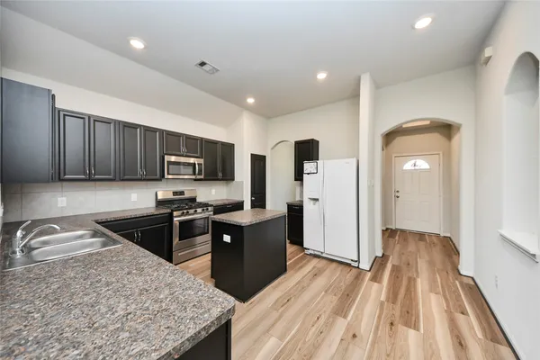 $2,200 | 20043 Poppy Hills Lane, Cleveland, TX 77327