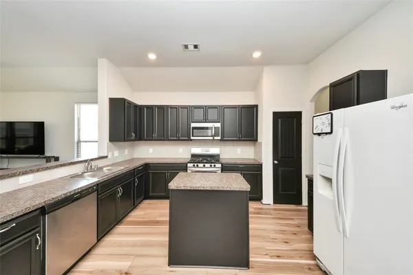 $2,200 | 20043 Poppy Hills Lane, Cleveland, TX 77327
