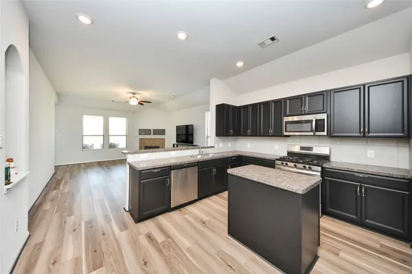 $2,200 | 20043 Poppy Hills Lane, Cleveland, TX 77327