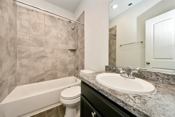 $2,200 | 20043 Poppy Hills Lane, Cleveland, TX 77327