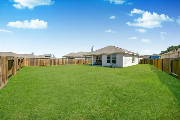 $2,200 | 20043 Poppy Hills Lane, Cleveland, TX 77327