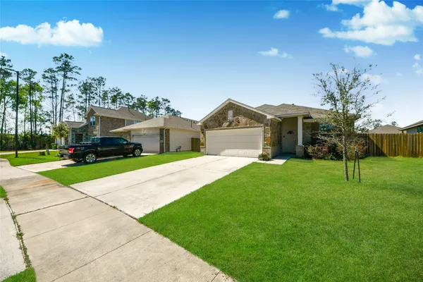 $2,150 | 20043 Poppy Hills Lane, Cleveland, TX 77327