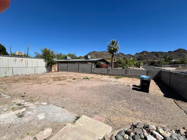 $1,700 | 10025 North 14th Street, Phoenix, AZ 85020
