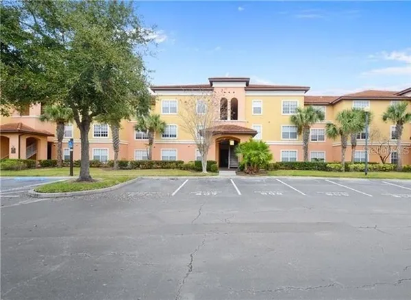 $1,500 | 5475 Vineland Road, Unit 8311, Orlando, FL 32811