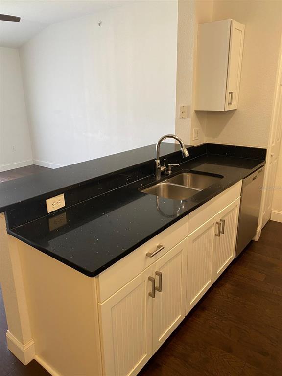 5475 Vineland Road, Unit 8311 Orlando, FL 32811 - Photo 5 of 13