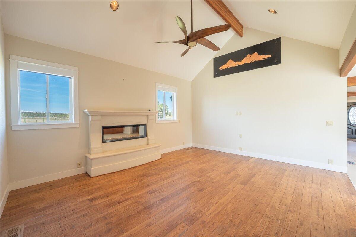 66215 Barr Road Bend, OR 97703 - Photo 15 of 63 Living Room