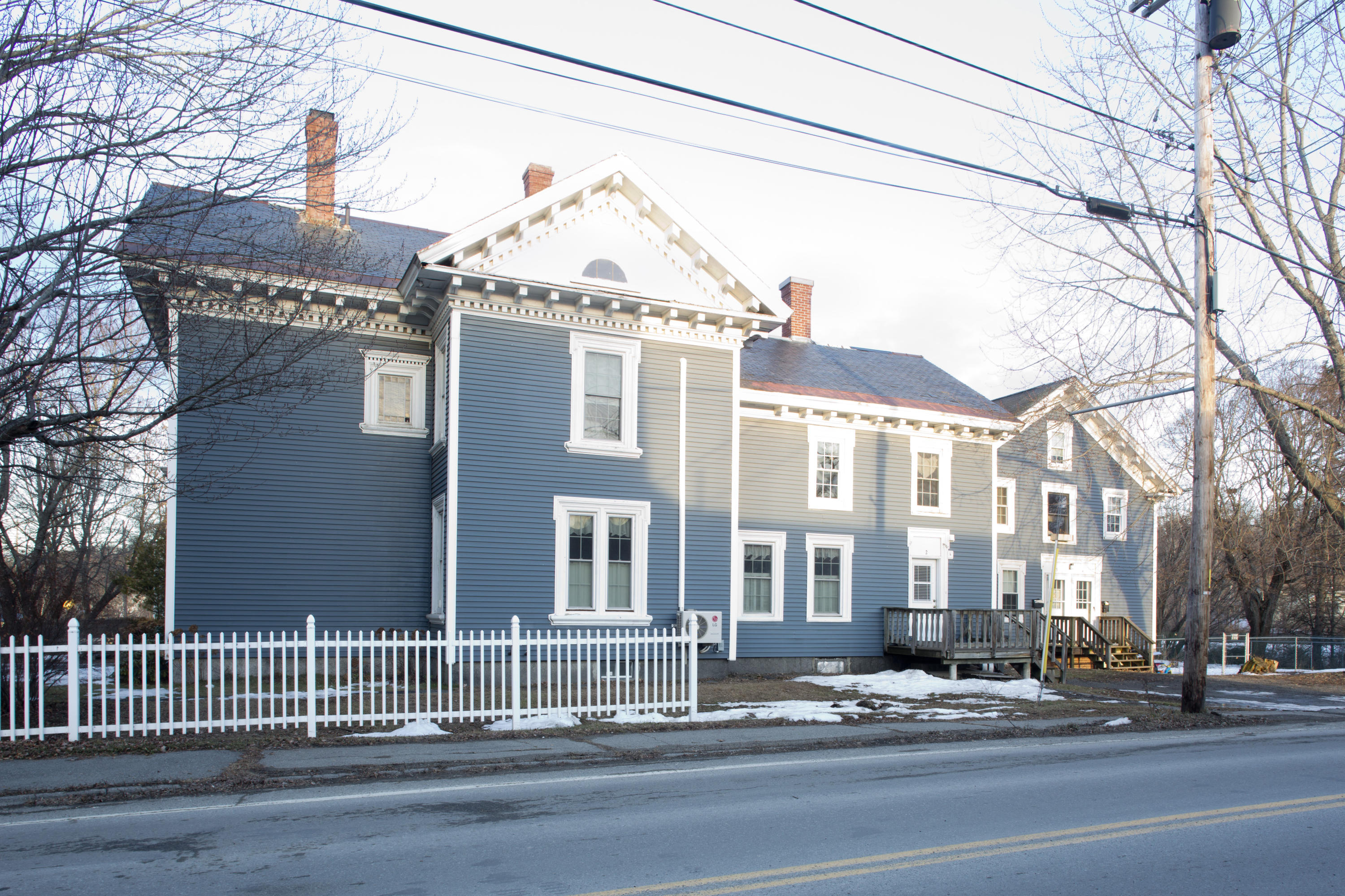 586 South Main Street Brewer, ME 04412 - Photo 3 of 38 McQuarrie524A6837