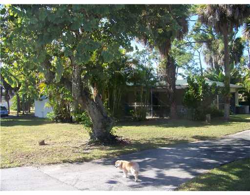 5301 Club Road Haverhill, FL 33415 - Photo 3 of 12 Additional Photo