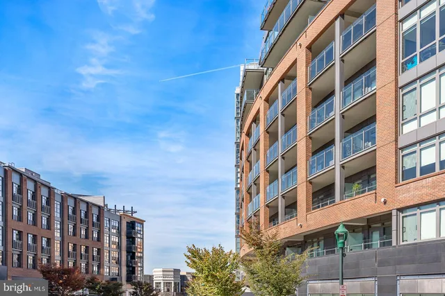 $5,000 | 7171 Woodmont Avenue, Unit 206, Bethesda, MD 20814