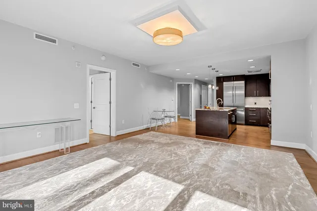 $5,000 | 7171 Woodmont Avenue, Unit 206, Bethesda, MD 20814