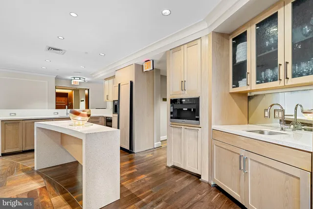 $5,000 | 7171 Woodmont Avenue, Unit 206, Bethesda, MD 20814