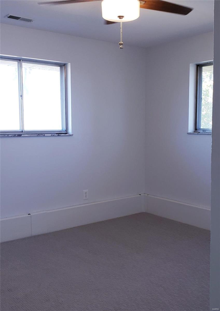 590 Magoffin Road St. Louis, MO 63129 - Photo 22 of 44 Gallery Image 22
