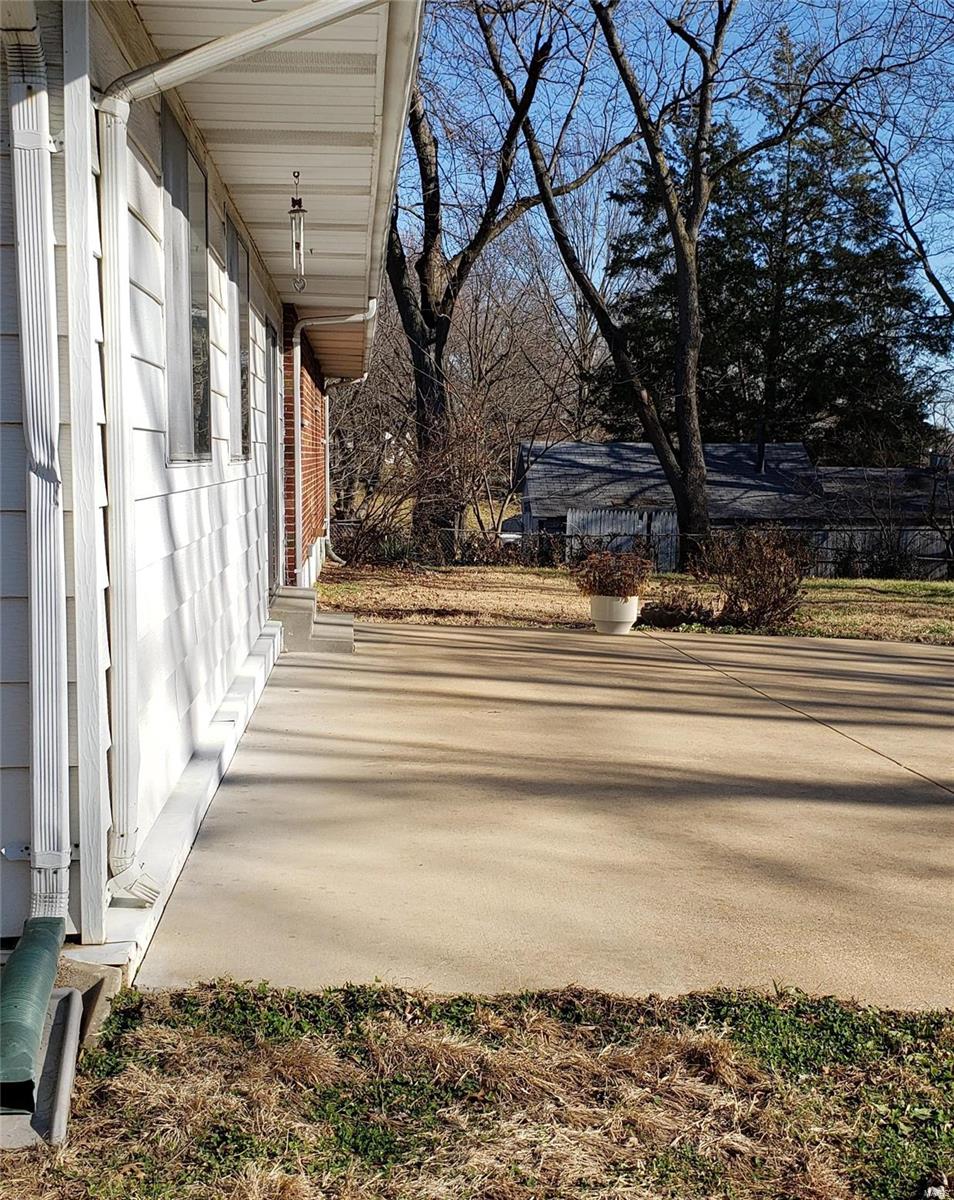 590 Magoffin Road St. Louis, MO 63129 - Photo 6 of 44 Gallery Image 6