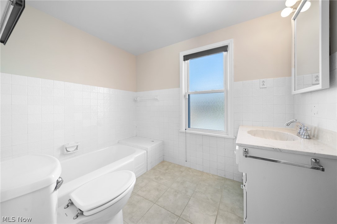 4083 Bushnell Road University Heights, OH 44121 - Photo 18 of 23