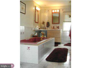 1504 Larkin Road Boothwyn, PA 19061 - Photo 3 of 6 Gallery Image 3